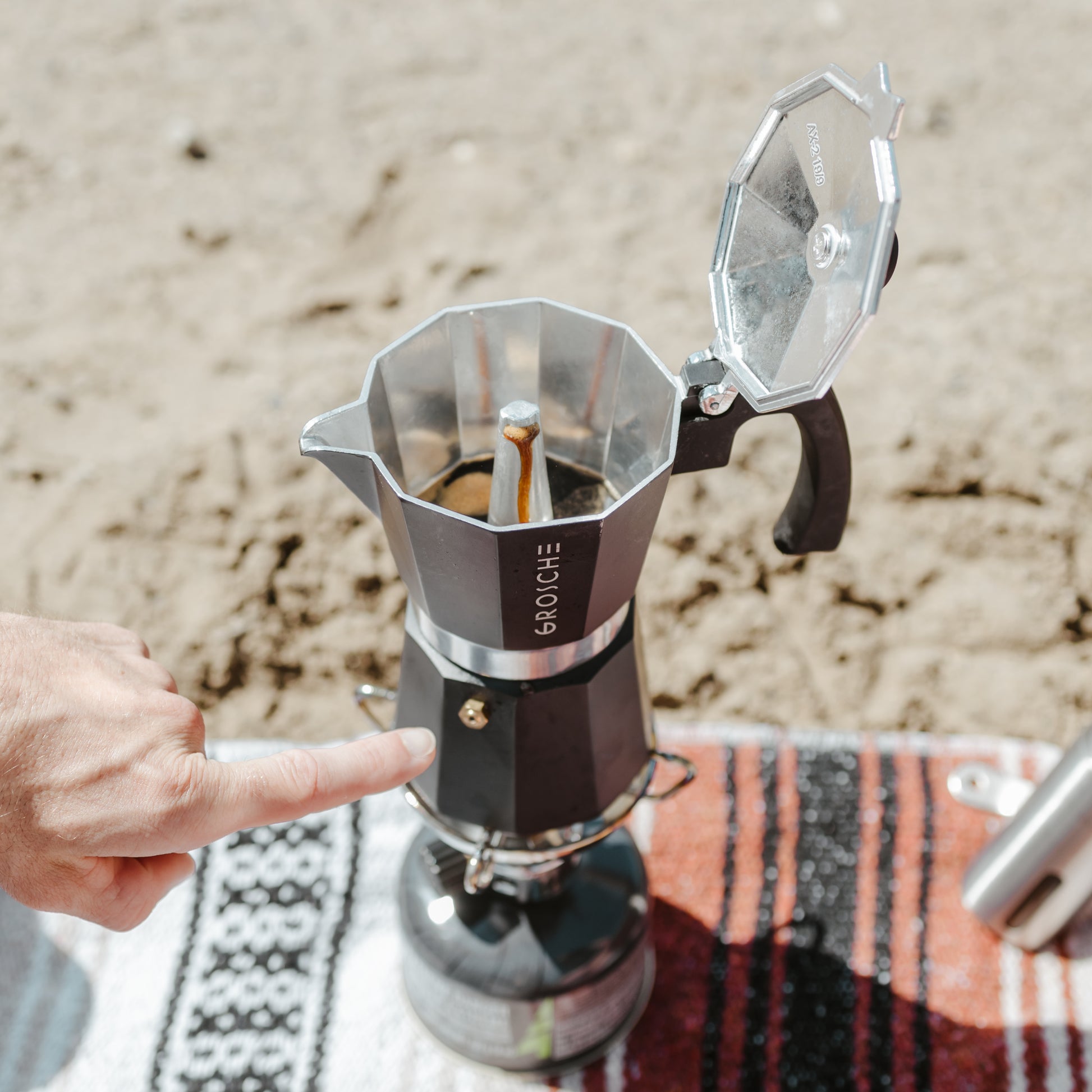 CAFETIÈRE ITALIENNE MILANO TASSES GROSCHE – Cafés MUDA